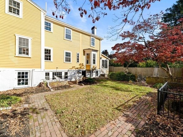 46 Church St, Dedham MA 02026