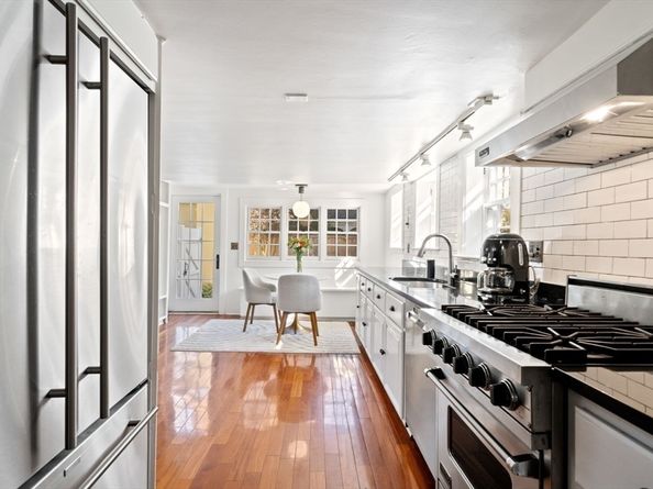 46 Church St, Dedham MA 02026