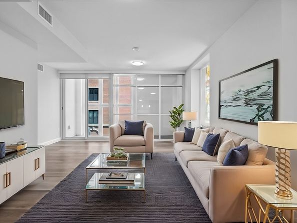 771 Harrison Ave 305, Boston MA 02118