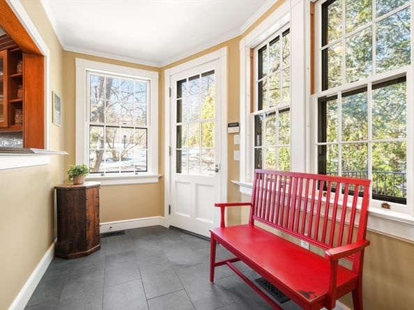 40 Heath Hill St, Brookline MA 02445