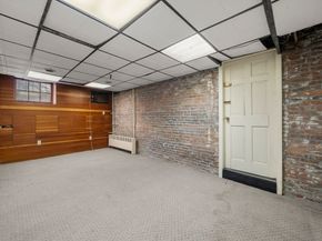 4 Derne 1, Boston MA 02114