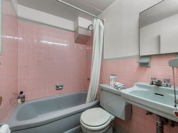 4 Derne 1, Boston MA 02114