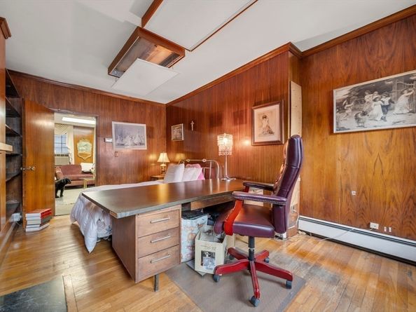 4 Derne 1, Boston MA 02114