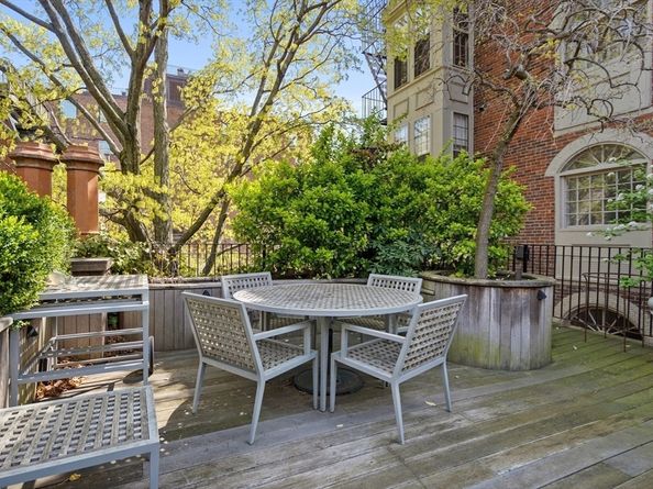 86 Mount Vernon Street, Boston MA 02108