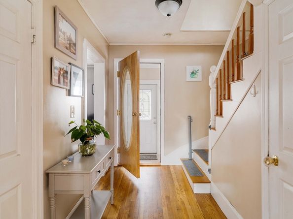 10 Elwood Pl, Revere MA 02151
