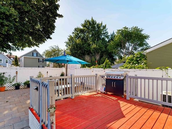 10 Elwood Pl, Revere MA 02151