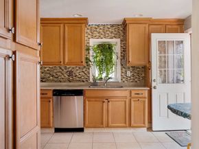 10 Elwood Pl, Revere MA 02151