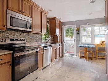 10 Elwood Pl