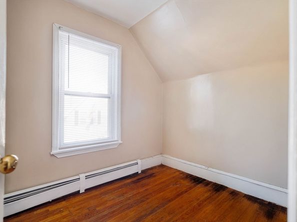 10 Elwood Pl, Revere MA 02151