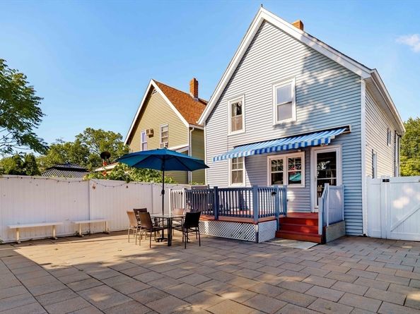 10 Elwood Pl, Revere MA 02151