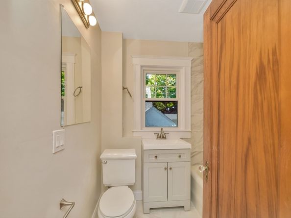 15 Highland Ave, Braintree MA 02184