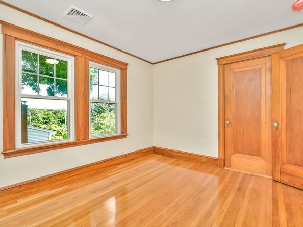 15 Highland Ave, Braintree MA 02184