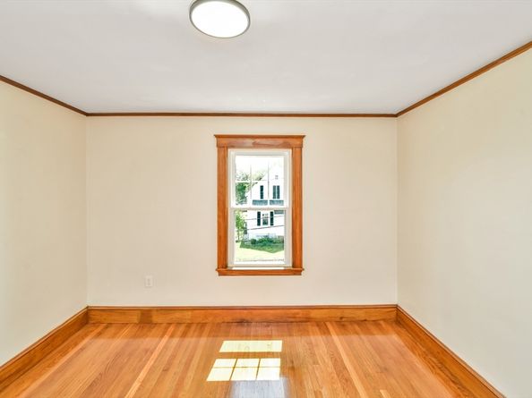 15 Highland Ave, Braintree MA 02184