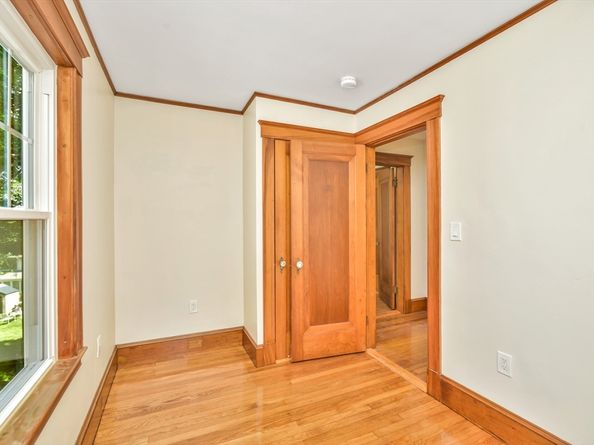 15 Highland Ave, Braintree MA 02184