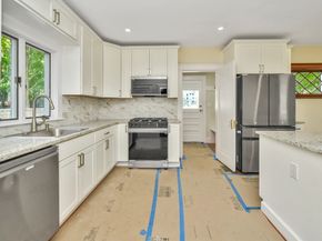 15 Highland Ave, Braintree MA 02184