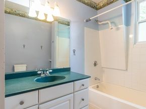 89 1/2 Walnut St, Clinton MA 01510