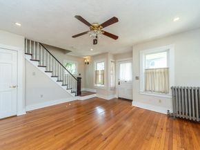 89 1/2 Walnut St, Clinton MA 01510