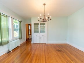 89 1/2 Walnut St, Clinton MA 01510