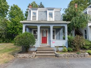 89 1/2 Walnut St, Clinton MA 01510
