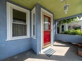 89 1/2 Walnut St, Clinton MA 01510