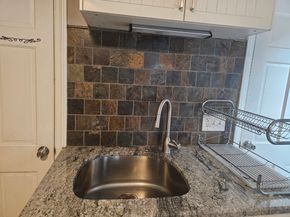 941 S Franklin St, Holbrook MA 02343