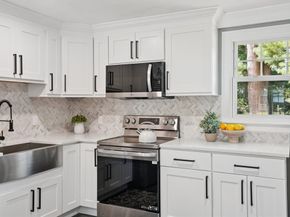 36 Pondview Cir, Brockton MA 02301