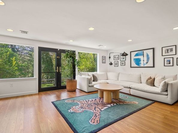 145 Walpole Street, Dover MA 02030