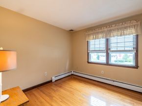 32 Benton Cir, Reading MA 01867