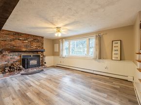 32 Benton Cir, Reading MA 01867