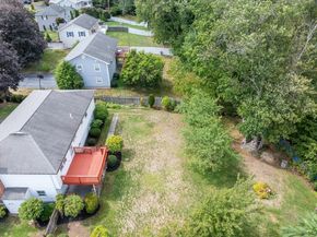 32 Benton Cir, Reading MA 01867