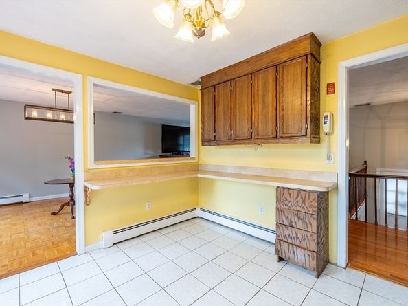 32 Benton Cir, Reading MA 01867