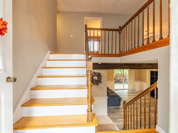 32 Benton Cir, Reading MA 01867