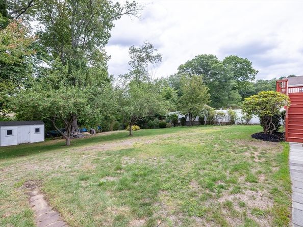 32 Benton Cir, Reading MA 01867
