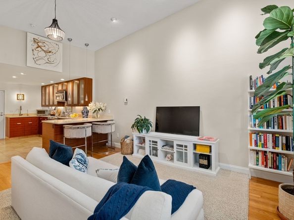 9 Appleton St 406, Boston MA 02116