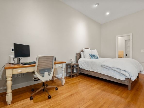 9 Appleton St 406, Boston MA 02116