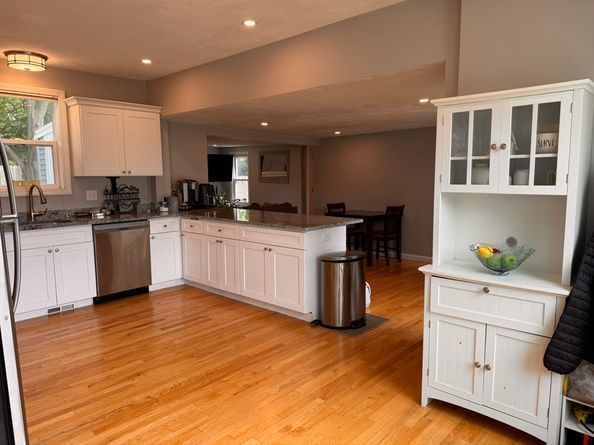 1 Chapel Ln, Wareham MA 02538