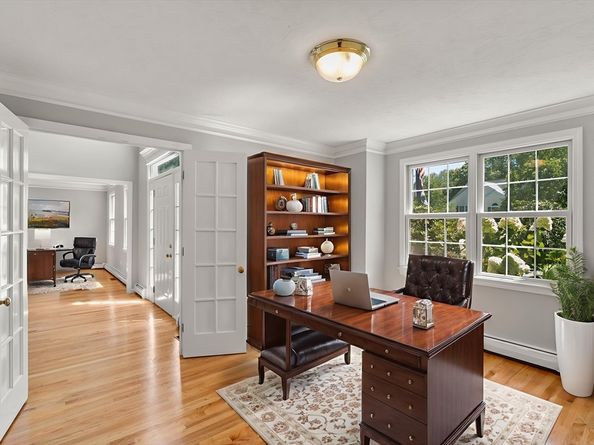 8 Oscars Way, Maynard MA 01754