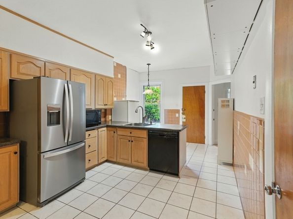 17 Strathmore Road 2, Brookline MA 02445
