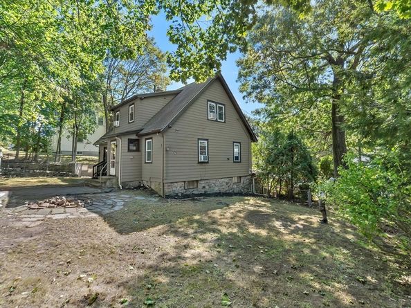 50 Sprague St, Dedham MA 02026
