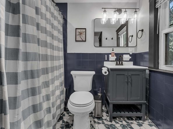 50 Sprague St, Dedham MA 02026