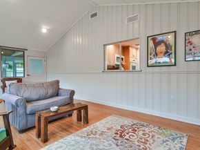 52 Lohnes Rd, Framingham MA 01701