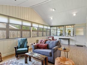 52 Lohnes Rd, Framingham MA 01701