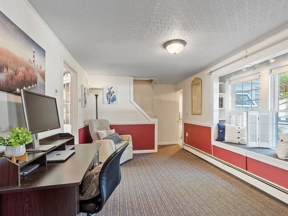 20 4th Lane, Chelmsford MA 01824