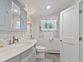 20 4th Lane, Chelmsford MA 01824