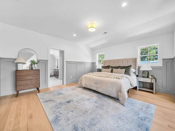25 Euclid Ave, Natick MA 01760