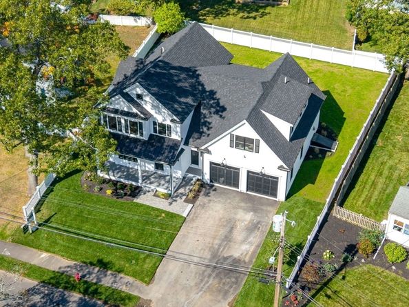 25 Euclid Ave, Natick MA 01760