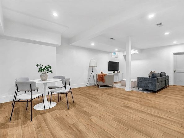 25 Euclid Ave, Natick MA 01760