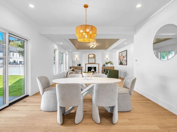 25 Euclid Ave, Natick MA 01760