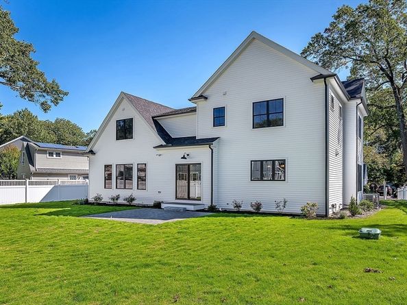 25 Euclid Ave, Natick MA 01760