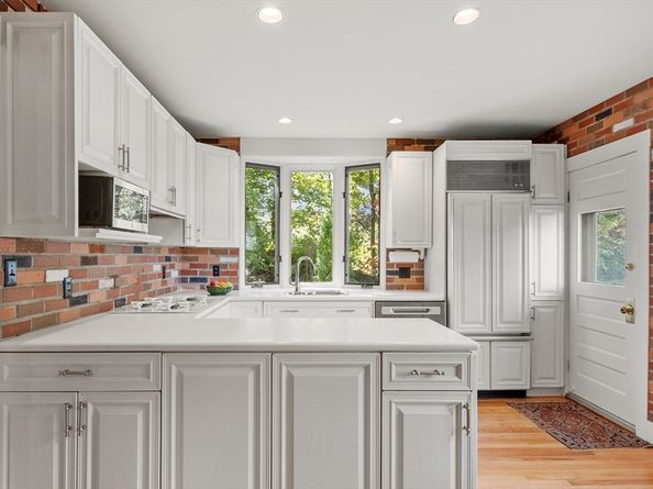 35 Tower Road, Lexington MA 02421